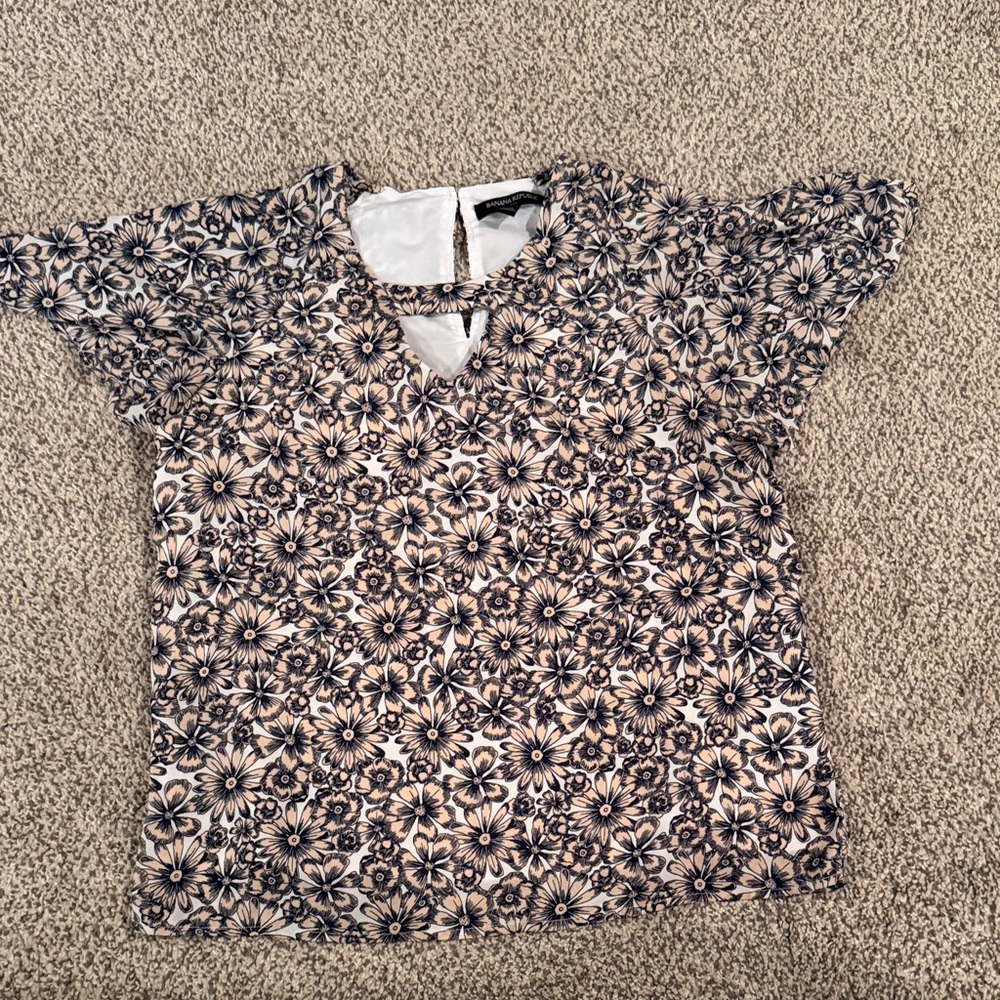 Banana Republic Floral Flutter Sleeve Blouse - Navy and Blush